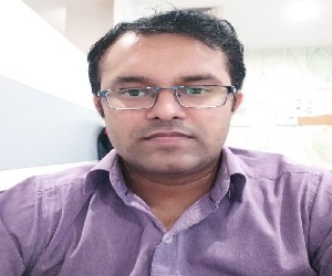 Dr. Dhanesh Kumar